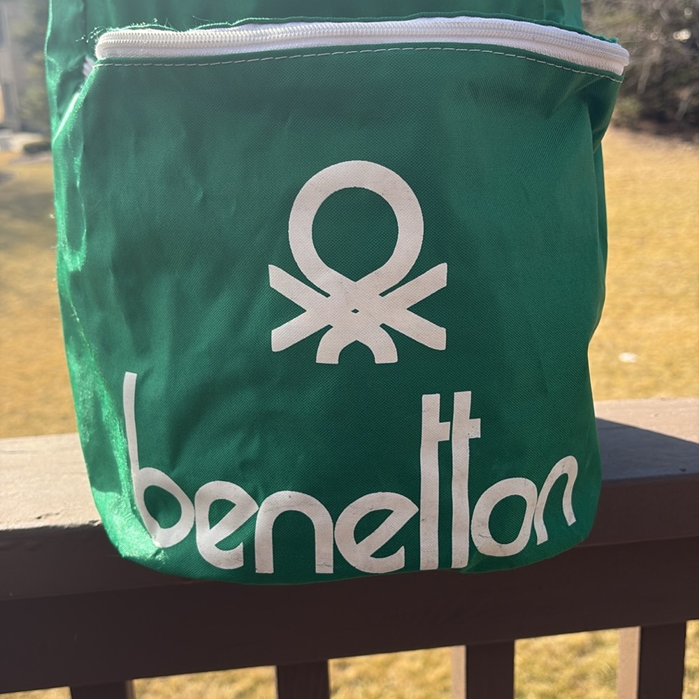 United Colors of Benetton Green Nylon Duffle Bag 1980s Iconic Collectible - Picture 6 of 12